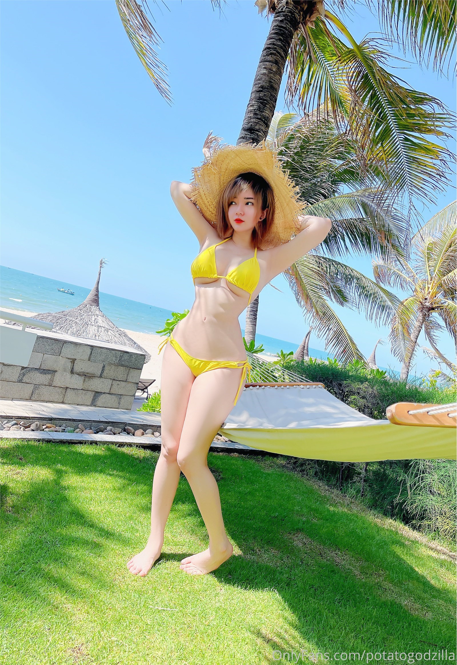 Potato Godzilla NO.033 Yellow Bikini(25)